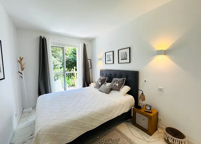 Modern & Pool & Seaview In St Tropez